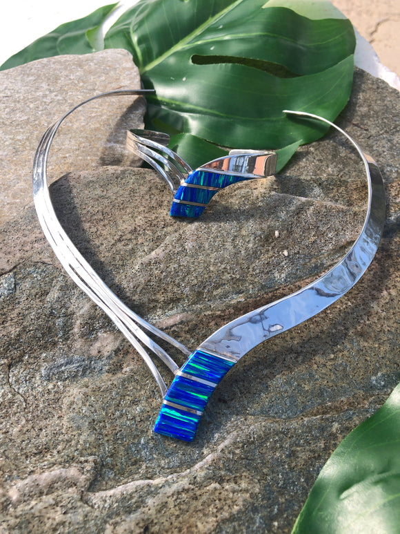 6NK-SET Collar and Cuff Bracelet Inlaid with Caribbean Blue Opal - This is a modern piece of art and an award winner