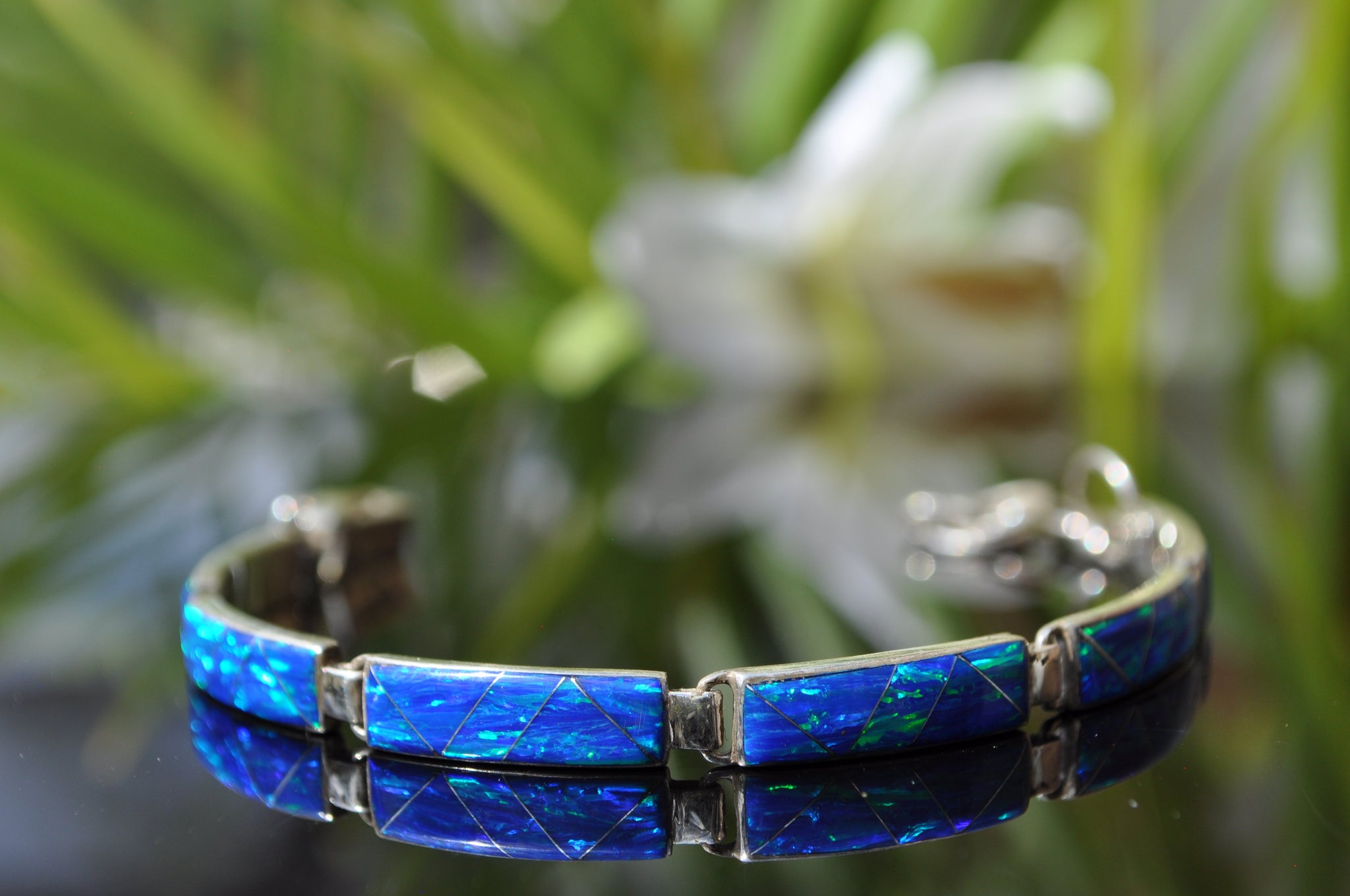 Natural black kite cut opal and rondelle beaded bracelet